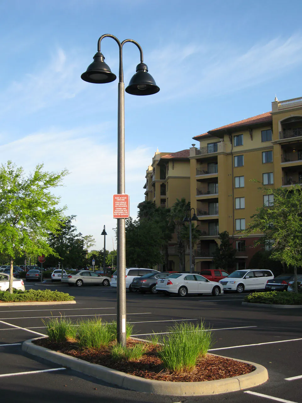 Closeup of texture on Square pole in Riverpark